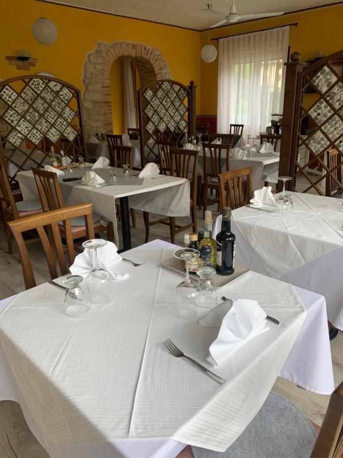 Albergo Al Lago Anfo Exterior photo