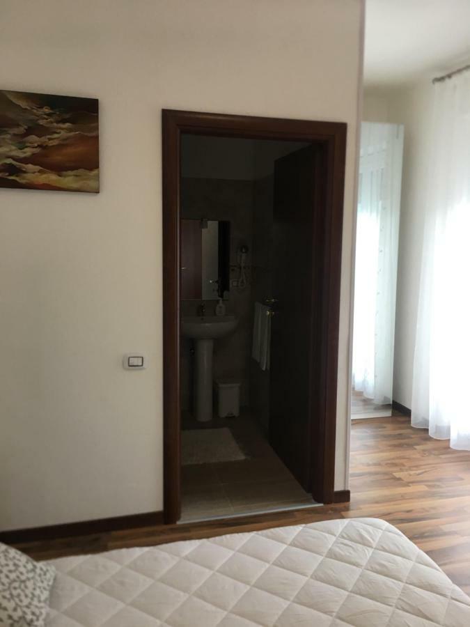 Albergo Al Lago Anfo Exterior photo