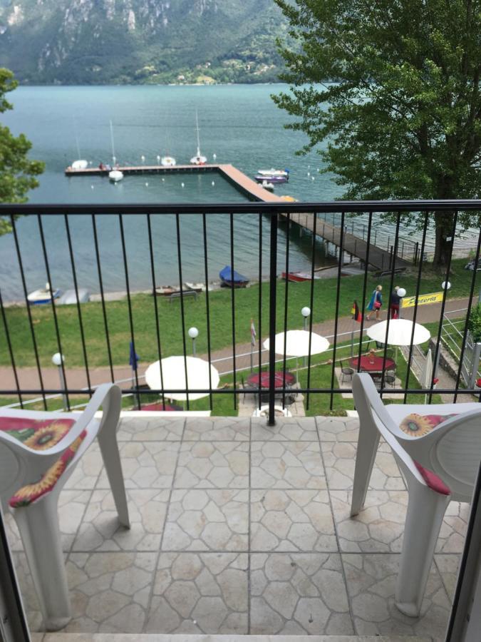Albergo Al Lago Anfo Exterior photo